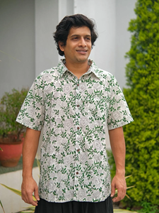 Chemise en coton pour homme de qualité supérieure, imprimée à la main, motif floral, respirante, artisanat traditionnel du Rajasthan - Product Image 4