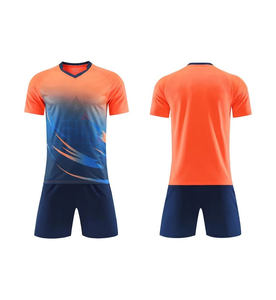 Conjunto de Uniforme de Fútbol Personalizado Naranja y Azul Marino de Manga Corta con Estampado, Kit de Fútbol con Degradado, Ropa Deportiva Transpirable de Secado Rápido, Fabricante OEM - Product Image 1
