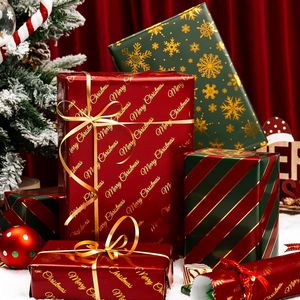 Carta da Regalo Natalizia Classica a Righe Rosse e Verdi 17 Pollici X 120 Pollici, Verde Foresta Lucido con Fiocchi di Neve Dorati e Rossi - 1 Rotolo - Product Image 2