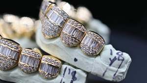 Grillz Híbridos Bust Down de Fábrica, con Moissanita VVS talla Baguette y Redonda, estilo Iced Out, en Plata de Ley 925 y Oro Sólido de 10K, Dientes Personalizados, Venta al por Mayor - Product Image 6