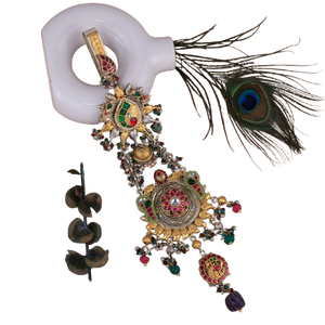 Stunning Classic Juda Fine Jewelry Set Gilded Memories Collection with Retro Flair - Product Image 1