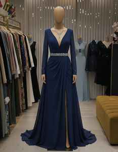 Robe longue élégante en satin avec tissu soyeux et doux, confortable pour les fêtes, les mariages, les événements formels et les occasions spéciales - Product Image 5