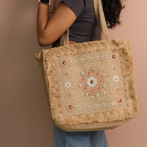 Sacs fourre-tout brodés de perles multicolores pour femmes, sac fourre-tout perlé fait main à poignée unique par Whimsy Art Craft - Product Image 6
