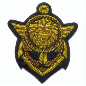 Handmade Embroidered Custom Made Bullion Wire Royal <b>Crown</b> Patches 3D Embroidery Golden &<b>Silver</b> Fashion Badges For Uniform - Product Image 4