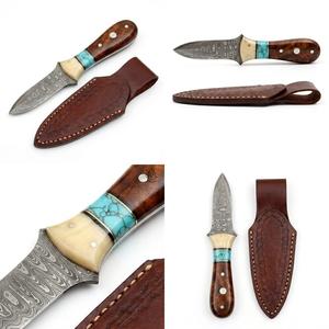 Couteau utilitaire d'extérieur en acier Damas forgé à la main avec manche en os et bois turquoise et étui en cuir cousu - Product Image 4