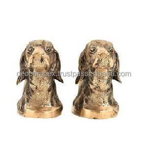 Este estilo específico de los sujetalibros T-Rex se asocia a menudo con la marca Design Toscano, conocida por su historia. - Product Image 6