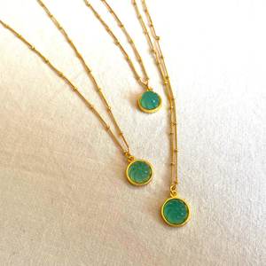 Pendentif en calcédoine aquatique en argent sterling plaqué or, de qualité supérieure, sans nickel, avec breloque sculptée, collier fait main, bijoux pour - Product Image 5