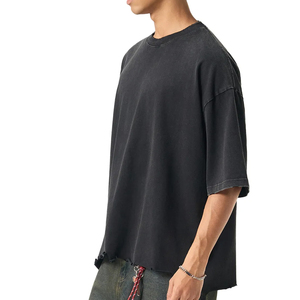 เสื้อยืดคอกลมแขนสั้นทรงบ็อกซี่ผ้าฝ้ายแท้หนานุ่มสไตล์วินเทจฟอกสีทำมือ ดีไซน์เรียบง่ายสำหรับผู้ชาย - Product Image 2