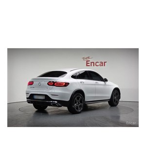Mercedes-Benz GLC300 4MATIC Coupé Clase GLC 2023 con 31,323 km, Volante a la Izquierda, Caja de Cambios Automática, Cámara Trasera - Product Image 2