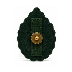 Badges de poitrine personnalisés avec des motifs classiques, tissu doux et finition de qualité pour vestes, vêtements, sacs et accessoires - Product Image 5