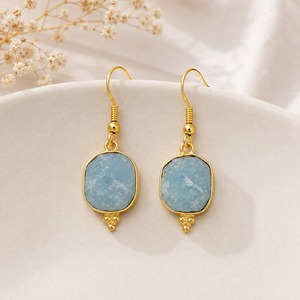 Boucles d'oreilles minimalistes 8x10 mm en diamant brut Herkimer, serti clos, pierre de naissance, bijou en pierre brute, cadeau d'amour - Product Image 4