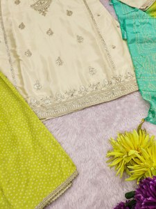 NOUVEAUTÉ : Ensemble Salwar Kameez 3 pièces ETHENIC WORLD avec pantalon et dupatta en soie chinon épaisse pour les fêtes - Product Image 6