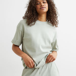 Conjunto de pijama de algodón suave tejido a medida al por mayor para mujer, camisa de manga larga y pantalones cortos, conjunto de pantalones cortos y camisa personalizados - Product Image 1