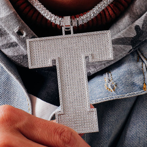 Collar de Plata 925 para Hombre con Colgante de Letra T con Diamantes de Moissanita, Joyería Hip Hop Iced Out, Ligero, con Diamantes Certificados, Estilo Audaz - Product Image 1