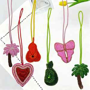 Colgante o llavero de flor de lirio tigre rosa con cuentas, bordado con cuentas de semillas, para bolso o cartera, para ella - Product Image 2