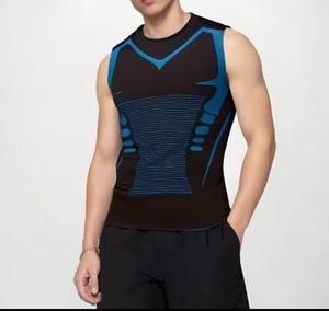 Camiseta sin mangas de poliéster tejida con cuello redondo para hombre, deportiva, moldeadora, de secado rápido - Product Image 1