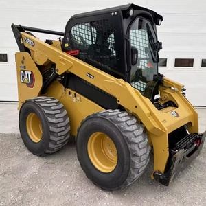 รถตักขนาดเล็ก Caterpillar 272D3 รุ่นปรับปรุงพิเศษ ออกแบบมาเพื่อสภาพการทำงานที่ต้องการความทนทาน พร้อมบุ้งกี๋สำหรับงานหนัก - Product Image 3