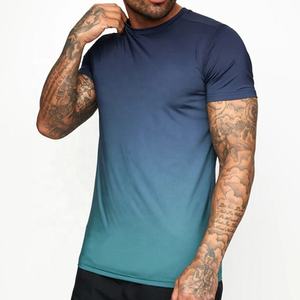 T-shirt d'été haut de gamme pour homme, coupe ajustée, avec logo personnalisé, imprimé, élastique, dégradé de couleurs, effet tie-dye ombré, respirant - Product Image 1