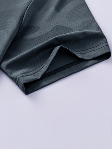 T-shirt en polyester pour homme, décontracté, col rond, manches courtes, léger, respirant, tissu doux, coupe régulière, moderne - Product Image 4