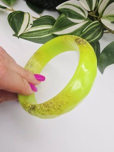 Bracelet léger en résine fine, motif floral peint à la main, étanche, pour femme - Product Image 3