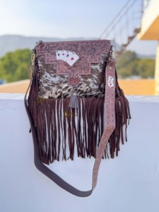 Sac fourre-tout élégant en cuir de vachette pour femme, avec gravures artisanales et fermeture éclair, sac à main multi-usages, vente flash - Product Image 2