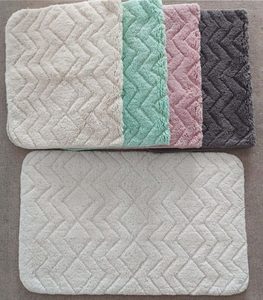 Alfombra de Baño Rectangular de Felpa Suave de Alta Calidad con Patrón Chevron, Antideslizante, para Decoración de Baños Modernos - Product Image 2