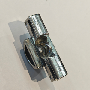 Composant en aluminium moulé sous pression, surface sablée, service de taille personnalisée, provenance Gujarat - Product Image 1