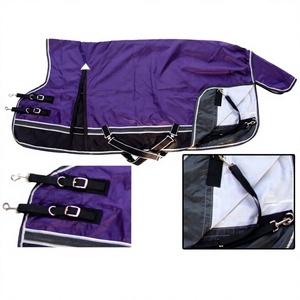 Couverture d'hiver pour cheval la plus vendue, personnalisable, avec doublure en maille Ripstop, imperméable, légère, en polyester et rembourrage en coton - Product Image 1