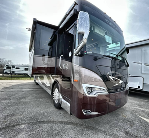 <span class=keywords><strong>Camping</strong></span>-<span class=keywords><strong>car</strong></span> Tiffins Allegro Bus d'occasion (3-4 <span class=keywords><strong>mois</strong></span> d'utilisation), 2020-2023, intérieur spacieux, design moderne, 4-6 passagers, Euro 4/Euro 5 - Product Image 1
