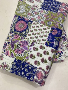 Floral Print Patchwork Eco-Friendly Cotton <b>Quilt</b> Blue Pink Green Pastoral Style Folded Home Decor All-Season <b>Throw</b> Wedding Hotel - Product Image 4