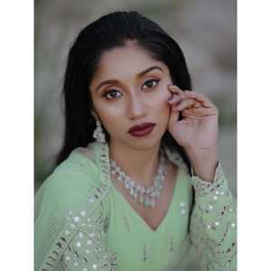 Lehenga choli ชุดงานหมั้นผ้าเลื่อมสีเขียวสีพาสเทลน่ารัก - Product Image 1