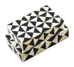 Boîte à bijoux en résine à motif géométrique carré moderne avec couvercle, noir, beige et blanc, à carreaux, pour rangement de vaisselle - Product Image 4
