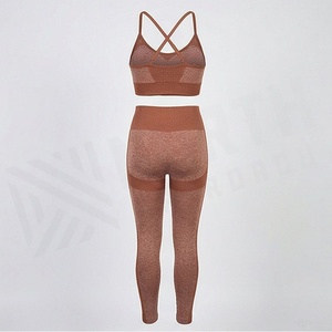 Conjunto de yoga sin costuras para mujer, top corto con tirantes cruzados, leggings de cintura alta, conjunto deportivo de 2 piezas - Product Image 2