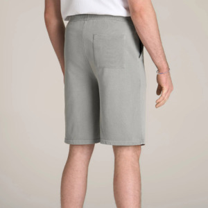 Pantalones cortos Bermuda de algodón gris para hombre con estampado tribal de lobo y rosa en negro, cintura con cordón, estilo casual, bolsillos y logo frontal - Product Image 3