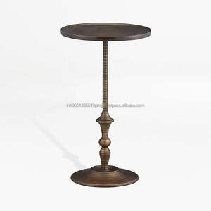 Fournisseur de Table en Métal Design Attrayant Faite à la Main Indienne Élégante Meilleure Table d'Appoint Décorative pour la Maison Nouvelle Arrivée Table Basse - Product Image 1