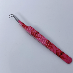 Pinzas para Cejas de Acero Inoxidable DANTRIC IMPLANTS, Punta Curva Puntiaguda, Estuche de Cuero Rosa Liso, 10 mm, Modelo RE-6543 - Product Image 3