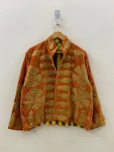 Chaqueta Artesanal de Terciopelo Naranja Oxidado Bordada para Mujer con Motivo Floral Beige Amarillo y Trabajo de Hilo, Chaqueta Abierta - Product Image 1