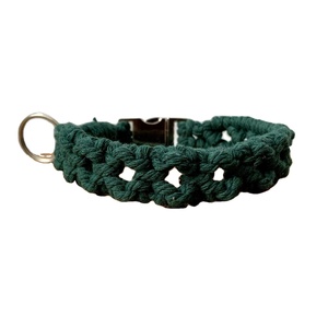 ปลอกคอสุนัขทำมือจากผ้าฝ้ายสีเขียวแบบมาคราเม่ - Product Image 1