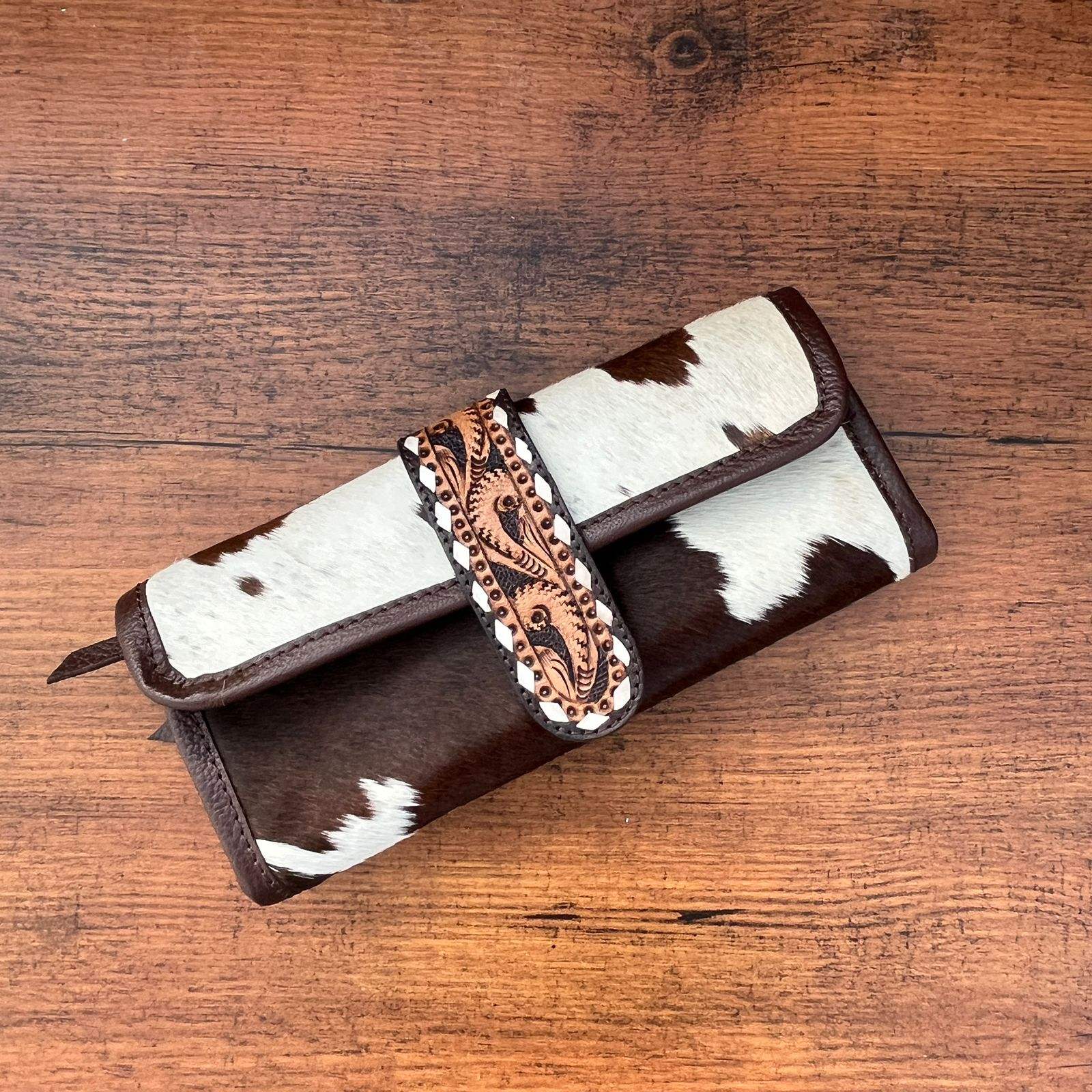 สีน้ำตาล