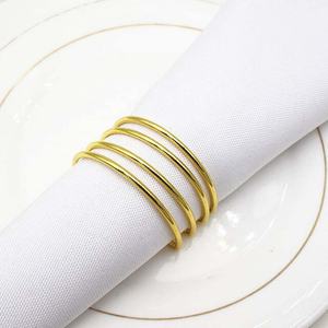 Anillo con diseño de hojas con acabado dorado en relieve, accesorios decorativos para vajilla, servilletas - Product Image 4