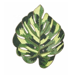 New Arrival Novelty Floral Leaf Beaded Place <b>Mat</b> Handmade Glass Beaded Charger Plate Dinning <b>Table</b> Decor Beaded <b>Table</b> <b>Mat</b> - Product Image 1