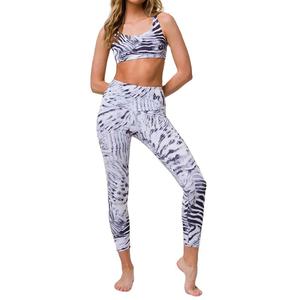 Custom Color Seamless Yoga Active Wear for Women Top <b>Legging</b> with Sublimation Printing Logo Solid <b>Pattern</b> Yoga Pants Clothing - Product Image 3