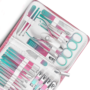 Kit de manucure et pédicure en acier inoxydable durable de qualité supérieure avec coupe-ongles 7-en-1, emballage personnalisé, étui portable pour adultes - Product Image 6