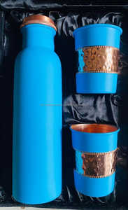 Frascos Sipper de cobre martelados feitos sob medida feitos de 100% cobre disponíveis em capacidade de 950 ml adequados para lojas de saúde - Product Image 3