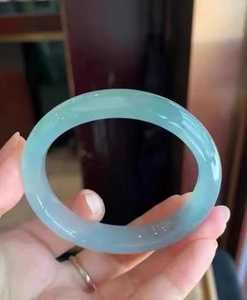 กำไลข้อมือเรซิ่นสีน้ำเงินทรงกลม งานฝีมือทำด้วยมือ - Product Image 5