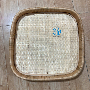 Bandeja Cuadrada de Ratán Tejida a Mano con Acabado Natural, Ecológica, para Decoración del Hogar, Proveedor Mayorista para Almacenamiento en la Cocina - Product Image 4