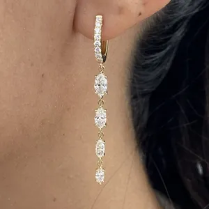 Boucles d'oreilles créoles en or jaune 14 carats avec diamants de laboratoire ronds et marquise de 2 carats, pureté E-F VS1 - Product Image 3