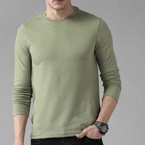 เสื้อยืดแขนยาวผู้ชาย คอกลม ผ้าถัก สีพื้น ลายวาฟเฟิล ใส่ลำลอง สีเขียว - Product Image 1