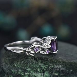 Bague de fiançailles en moissanite plaqué or 14 carats pour femme Charm Jewells, certifiée IGI, sertissage classique à griffes, pierre précieuse de 3g - Product Image 5