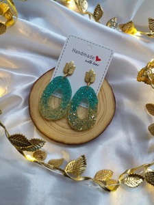Pendientes de Resina con Logística Confiable, Envío Seguro, Pendientes de Resina de Color Sólido, Pendientes de Resina Personalizados de Fábrica para Venta al por Mayor - Product Image 5